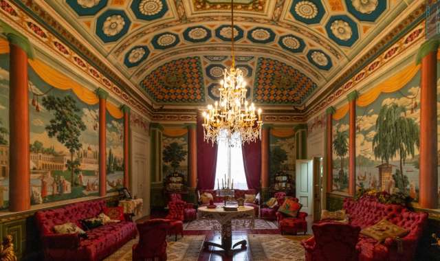 Una "reggia" nel centro di Putignano: � Palazzo Colavecchio, sfarzosa dimora del 1818 